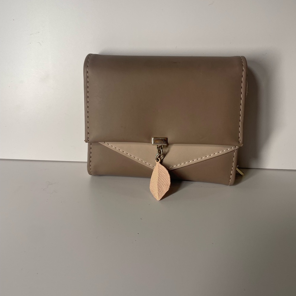 Chic Brown Women's Wallet
